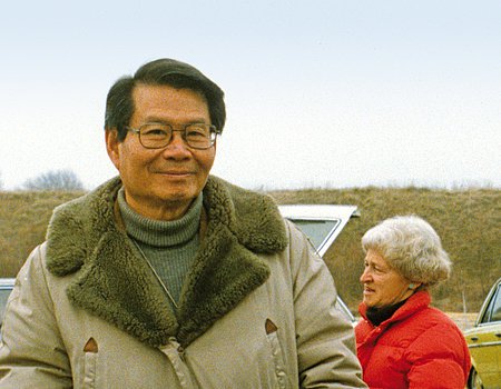 Edward Chao (im Vordergrund), einer der Entdecker des Ries-Impaktkraters