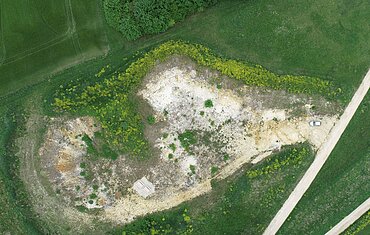 Luftbild der Bohnerzgruben Daiting