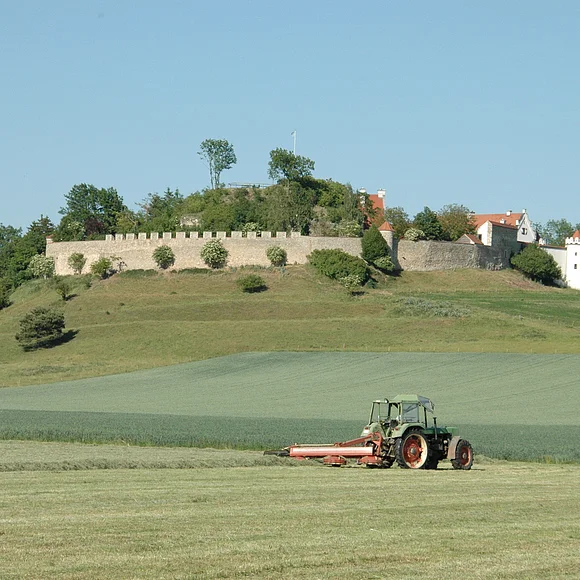 beim Schloss Alerheim bei Schloss Alerheim
