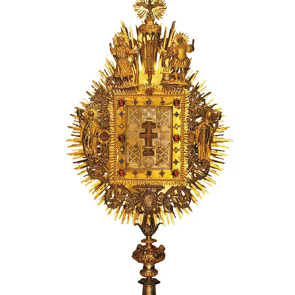 Der Kreuzpartikel, aufbewahrt in einer Monstranz.