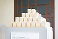 Das fertige Modell der Zeitpyramide im KunstMuseum Donau-Ries.