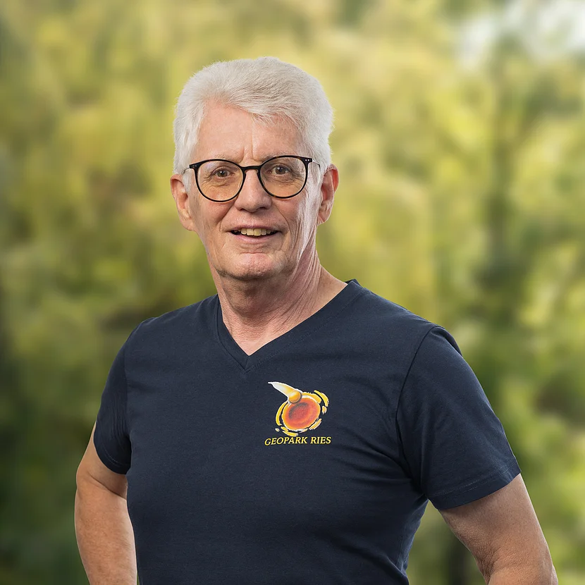 Porträtfoto des Mitarbeiters Günther Zwerger.