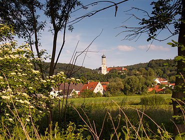 Blick auf Mönchsdeggingen