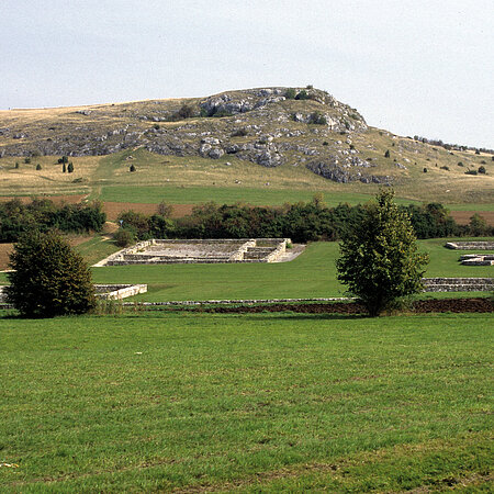 Riegelberg with Villa rustica in foreground