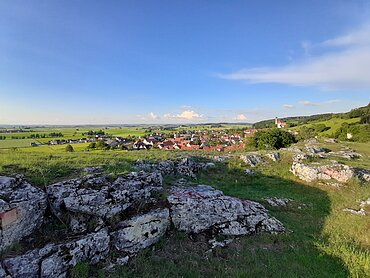 Ausblick vom Geotop Kühstein, Mönchsdeggingen